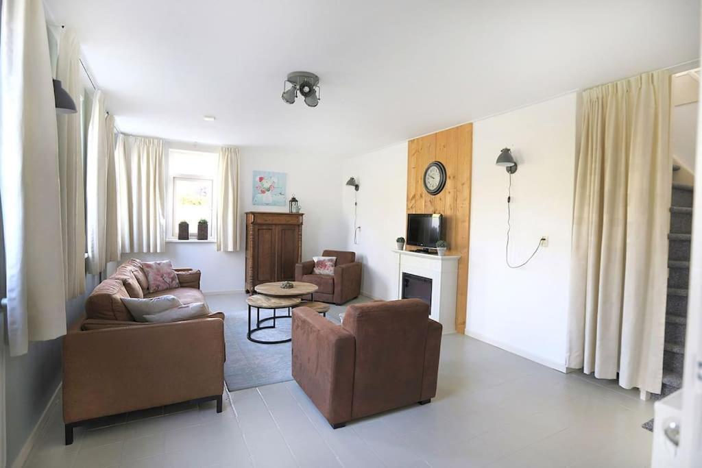 Grijpskerkseweg 3 Voorhuis โอชต์คาเปลเล ภายนอก รูปภาพ